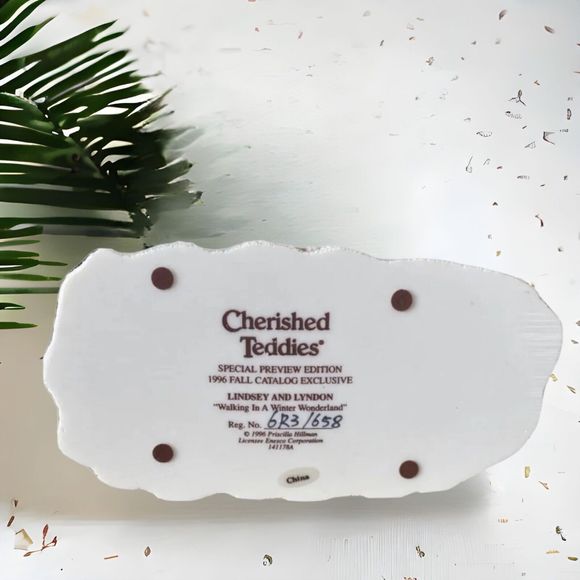 Cherished Teddies Figurine Lindsey Lyndon Winter Wonderland 141178A  1996 Boxed - Picture 7 of 7